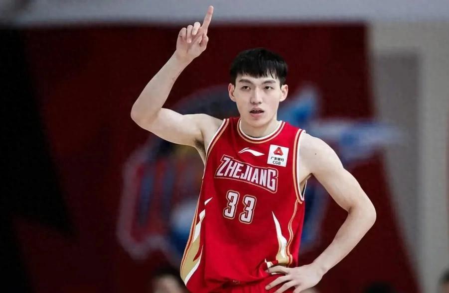 leyu中心-拿600万，全场4中1，正负值-22！球迷：最水MVP没有之一